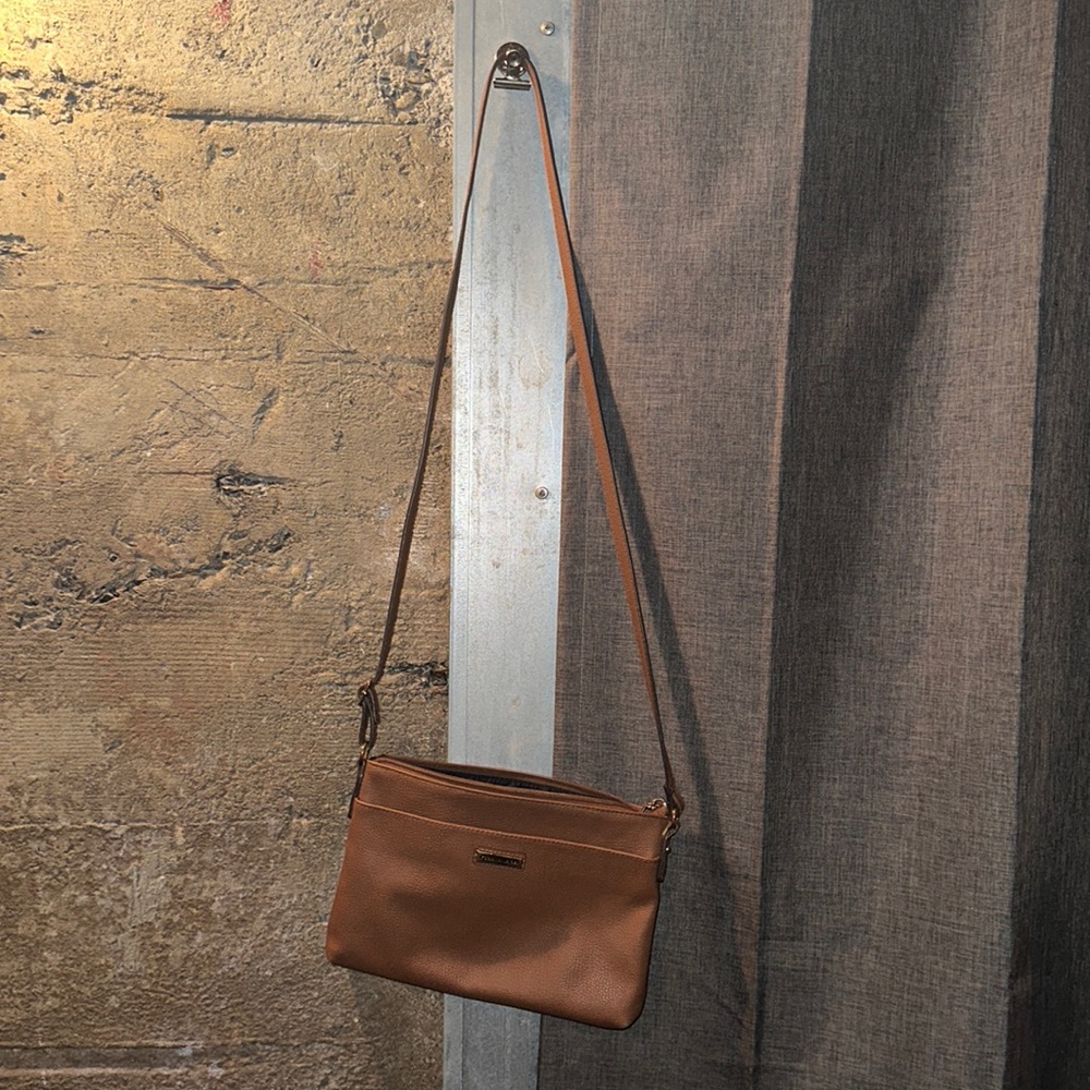 Brown Tommy Hilfiger Purse *Great Condition*